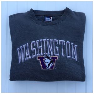University Of Washington Sweatshirt - Large